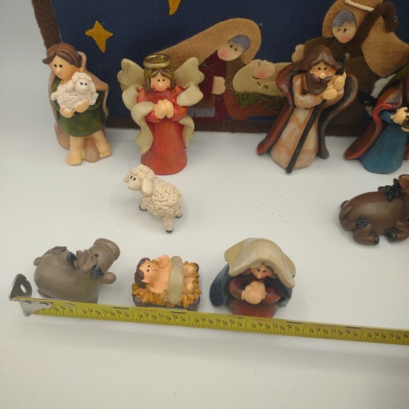 Vintage Xmas Nativity Scene 11 pieces Resin Figurines w Felt Applique Box - Picture 7 of 16